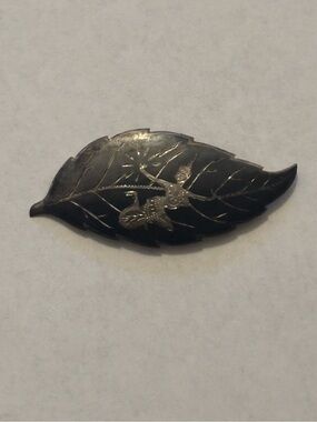 Siam Sterling Silver 1900s Antique Leaf-Shaped Brooch w/Niello Dancer